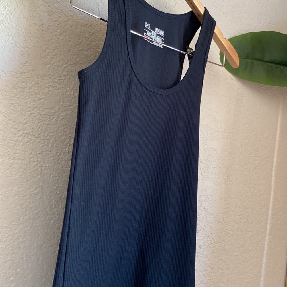Women's UA Victory Tank - Picture 8 of 10